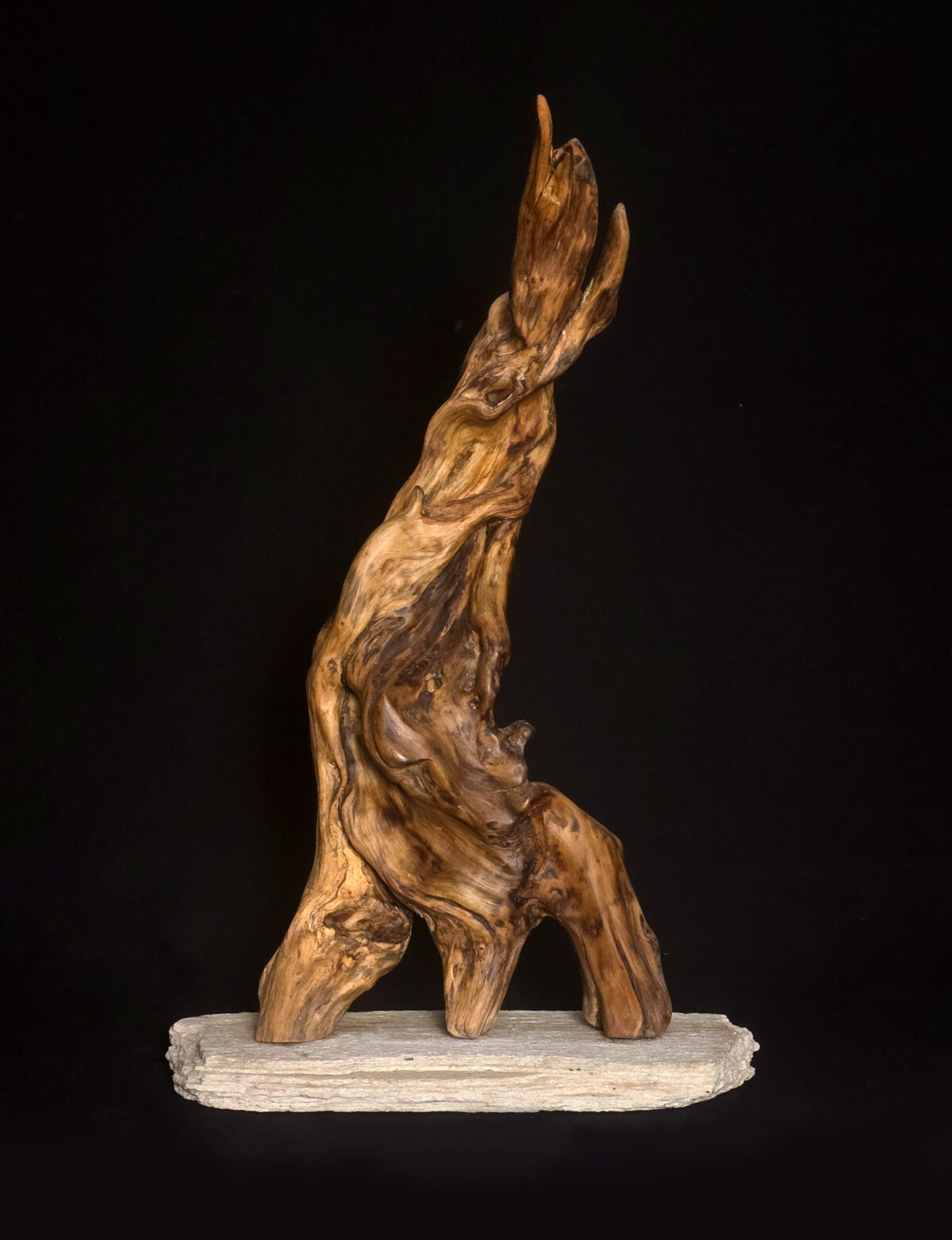 Fantôme de la Belle Époque – sculpture en bois d’olivier