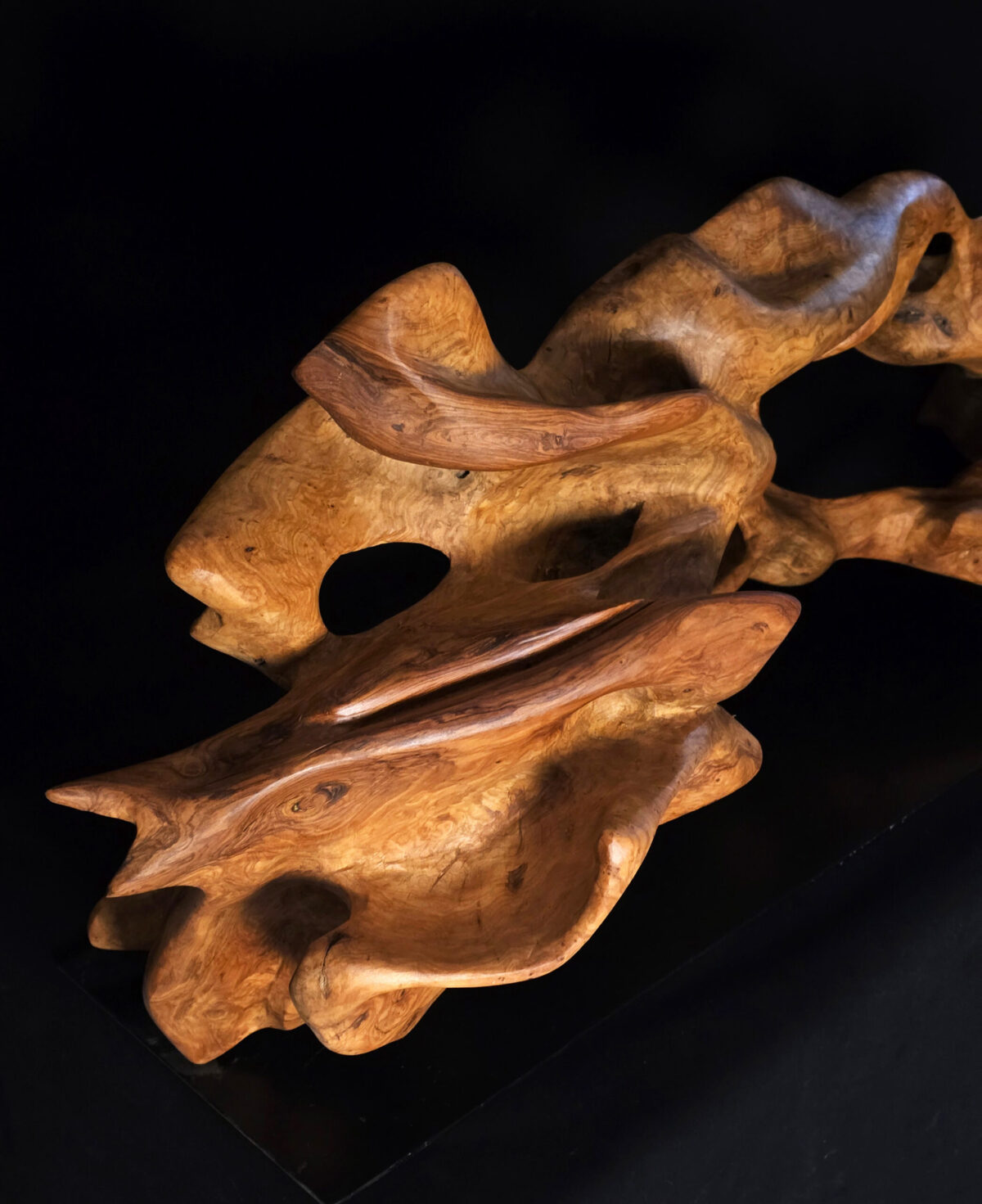 Labyrinthe de chair (Minotaure) – sculpture en bois d’olivier, photo 6