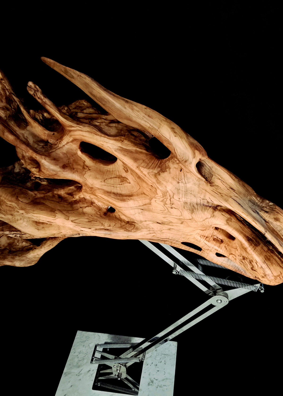 L’Éveil – sculpture en bois d’olivier, photo 4